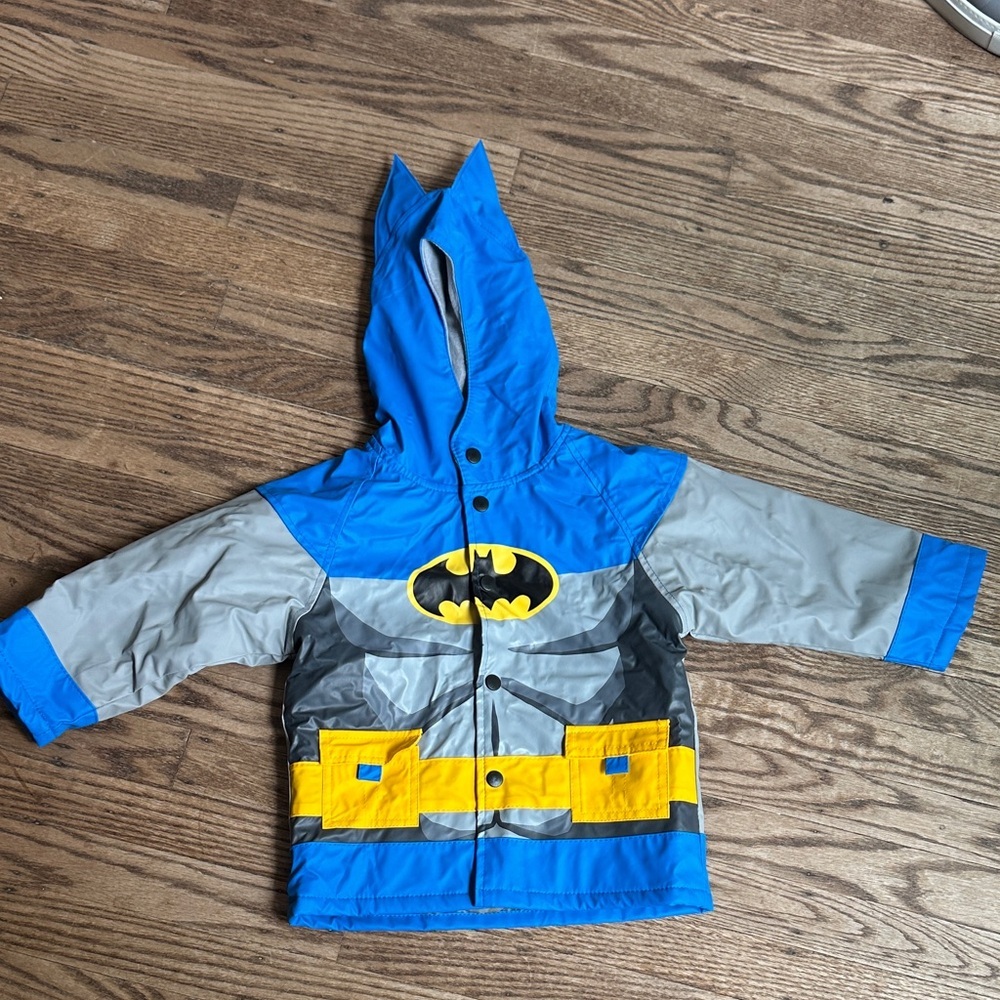 Western Chief Batman hooded fleece lined rain jacket size 2T EUC